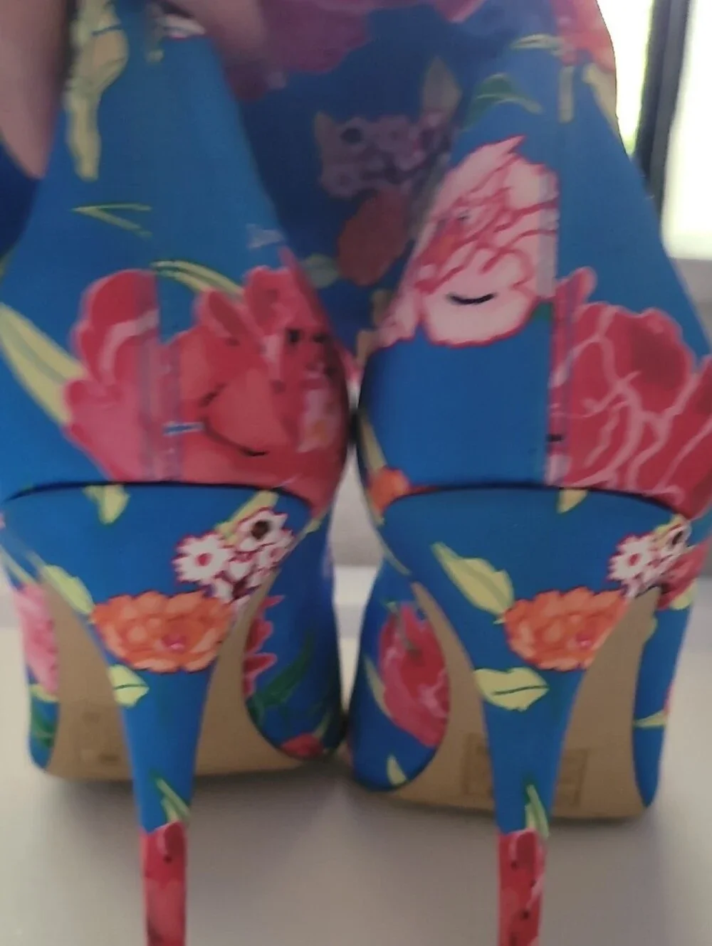 Aldo bold floral